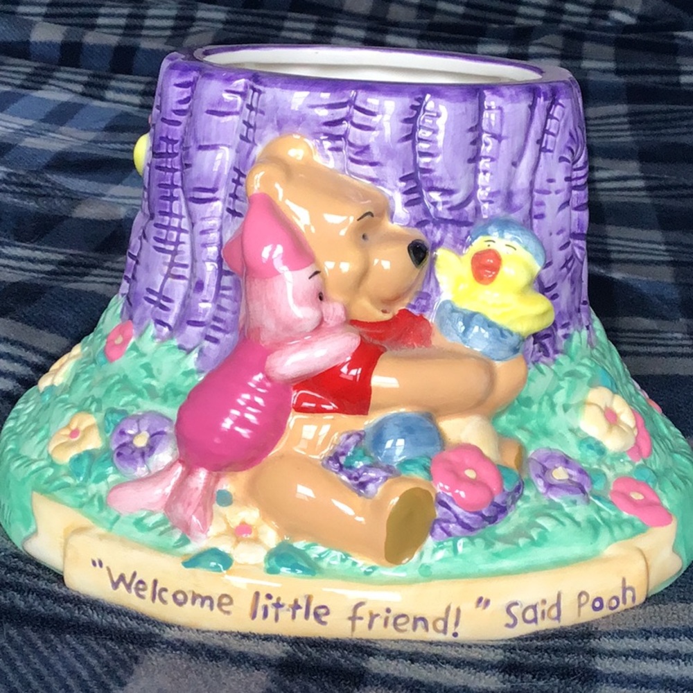 WINNIE THE POOH CANDLE HOLDER SPRING THEMED